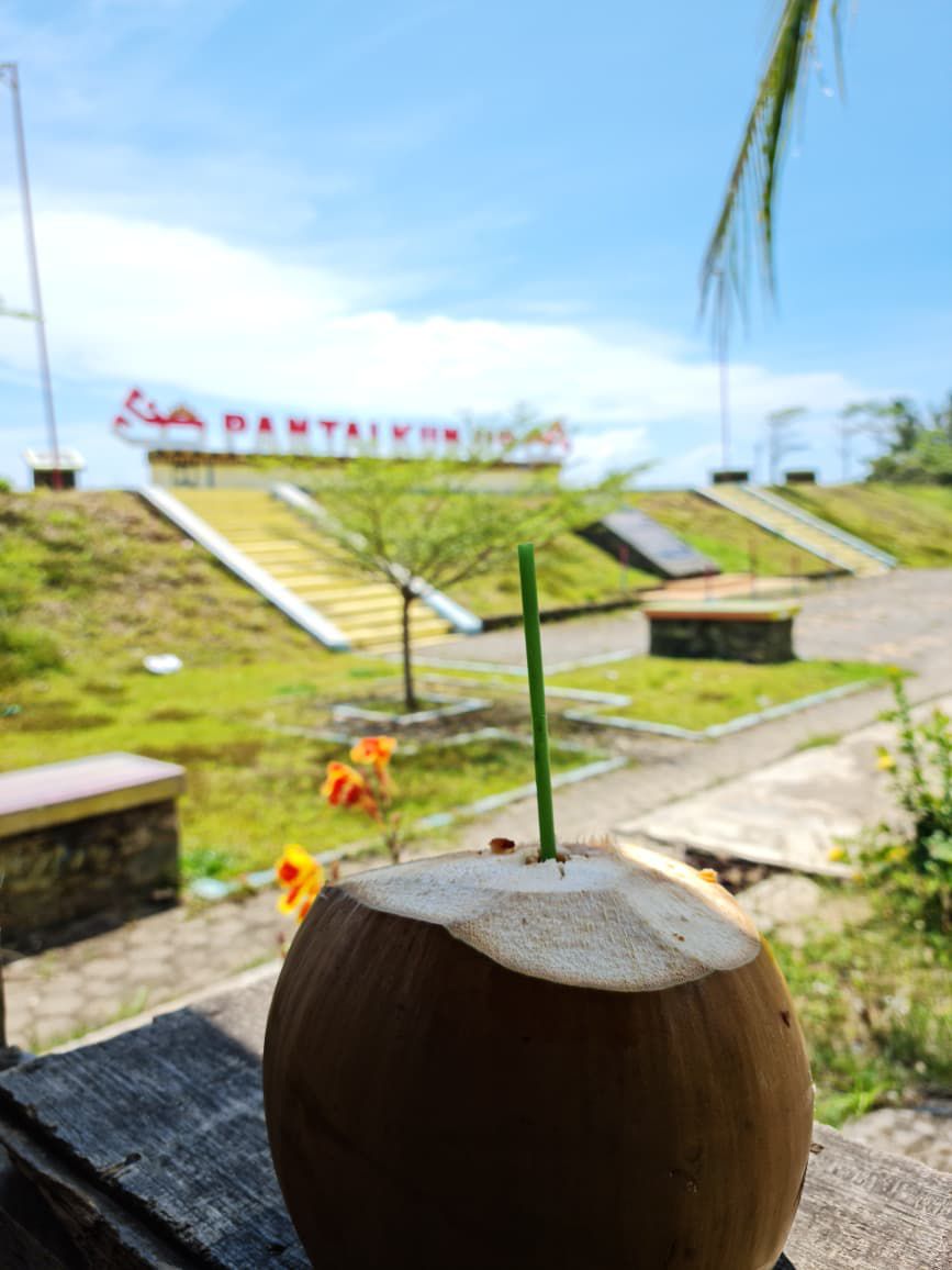 Minuman dan Makanan Lokal Desa Kunjir